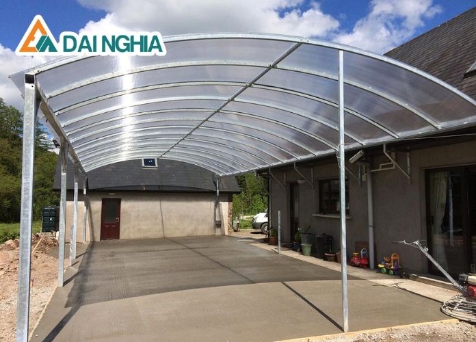 Đặc tính hữu ích của tấm Poly rỗng 8mm