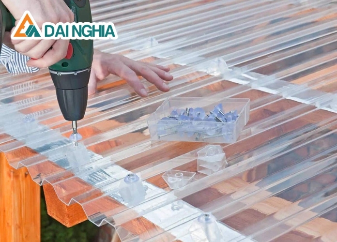 Lưu ý khi chọn mua tấm poly 5 sóng vuông dày 1mm