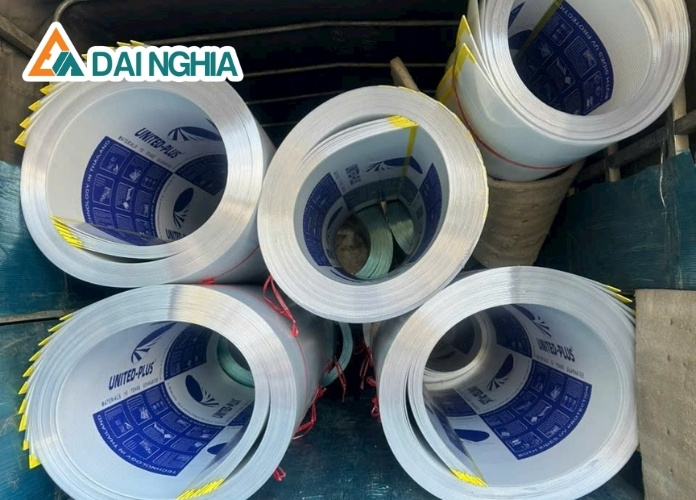 Tấm polycarbonate đặc 1.6mm