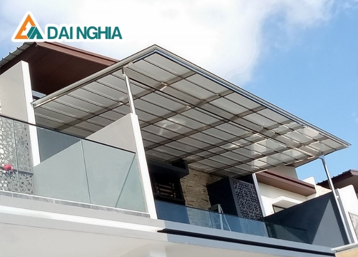 Ưu điểm khi sử dụng tấm Poly đặc 1mm