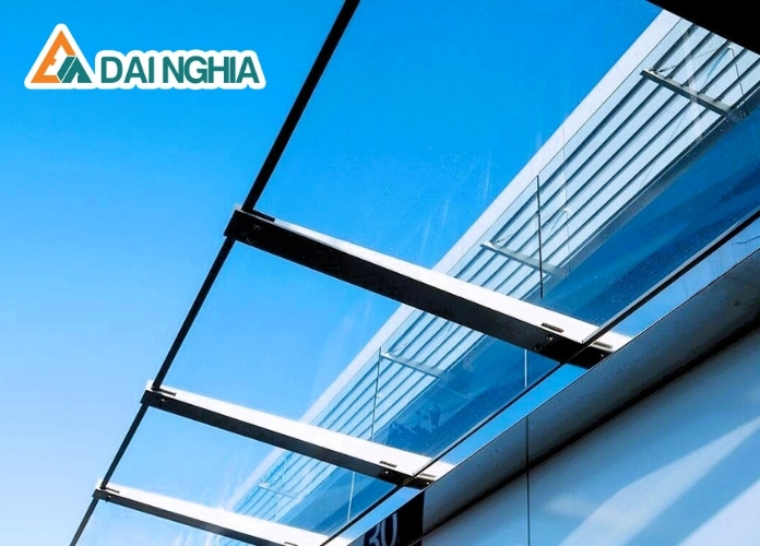 giá tấm poly đặc 6mm