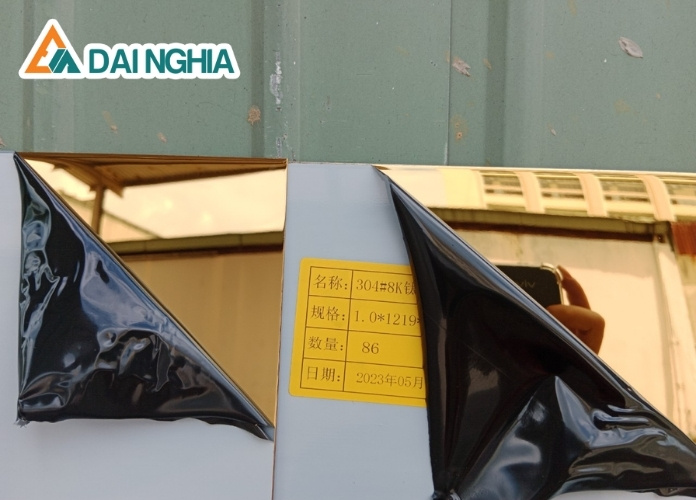 Ưu điểm của tấm inox vàng