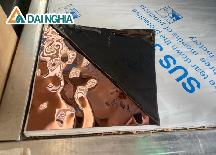 Bảng giá Inox 3D hồng gương sóng nước