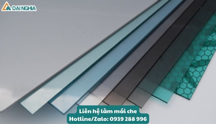 Cách Lựa Chọn Mái Che Poly Phù Hợp Với Nhu Cầu Của Bạn 6 Lựa chọn mái che Poly dựa trên khả năng truyền ánh sáng