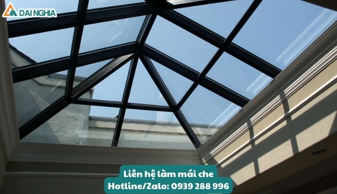 Xu Hướng Sử Dụng Mái Che Poly Trong Kiến Trúc Hiện Đại 3 Độ bền và khả năng chịu lực cao
