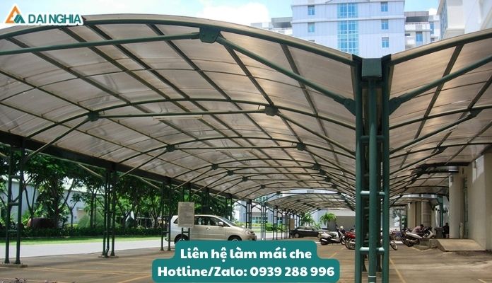 Thi Công Mái Che Hiên Nhà Đẹp, Hiện Đại & Tiện Nghi 4 Mái che poly được ứng dụng ngày càng rộng rãi vì sự tiện lợi của chúng