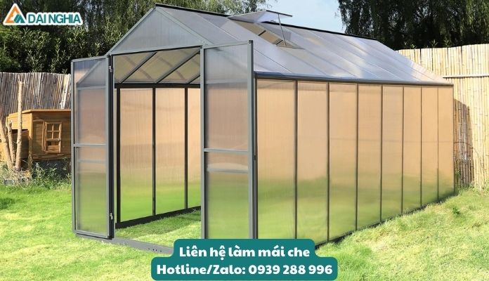 Xu Hướng Sử Dụng Mái Che Poly Trong Kiến Trúc Hiện Đại 11 Mái che sân vườn với vật liệu Poly