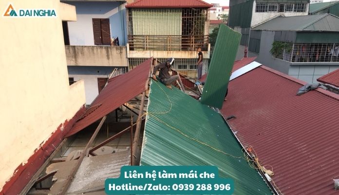 Báo Giá Sửa Mái Tôn, Thay Mái Tôn Mới Chuyên Nghiệp TP. HCM 3 Sửa mái tôn bị hở hoặc thủng ở các mối nối