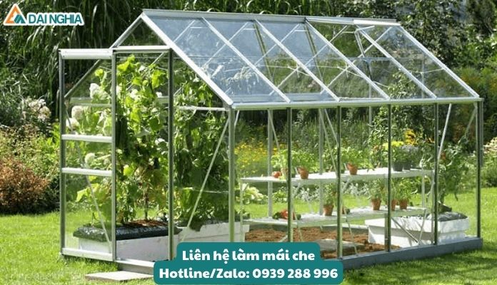 5+ Lợi Ích Của Việc Sử Dụng Mái Che Poly Trong Công Trình Xây Dựng 2 Mái che Poly thường được sử dụng trong việc xây dựng nhà kính và vườn rau