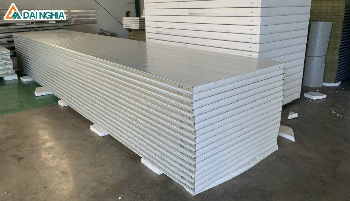 Ứng Dụng Tấm Panel Trong Xây Dựng Nhà Lắp Ghép Năm 2025 1 8 3