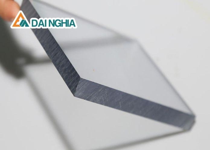 Báo giá tấm polycarbonate đặc ruột 10mm