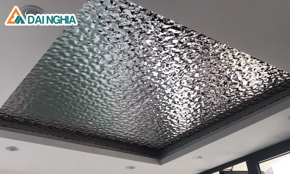 Báo Giá Inox 3D Sóng Nước - Yếu Tố Ảnh Hưởng Đến Mức Giá 6 bao gia thi cong tam op tran inox 3d song nuoc 17