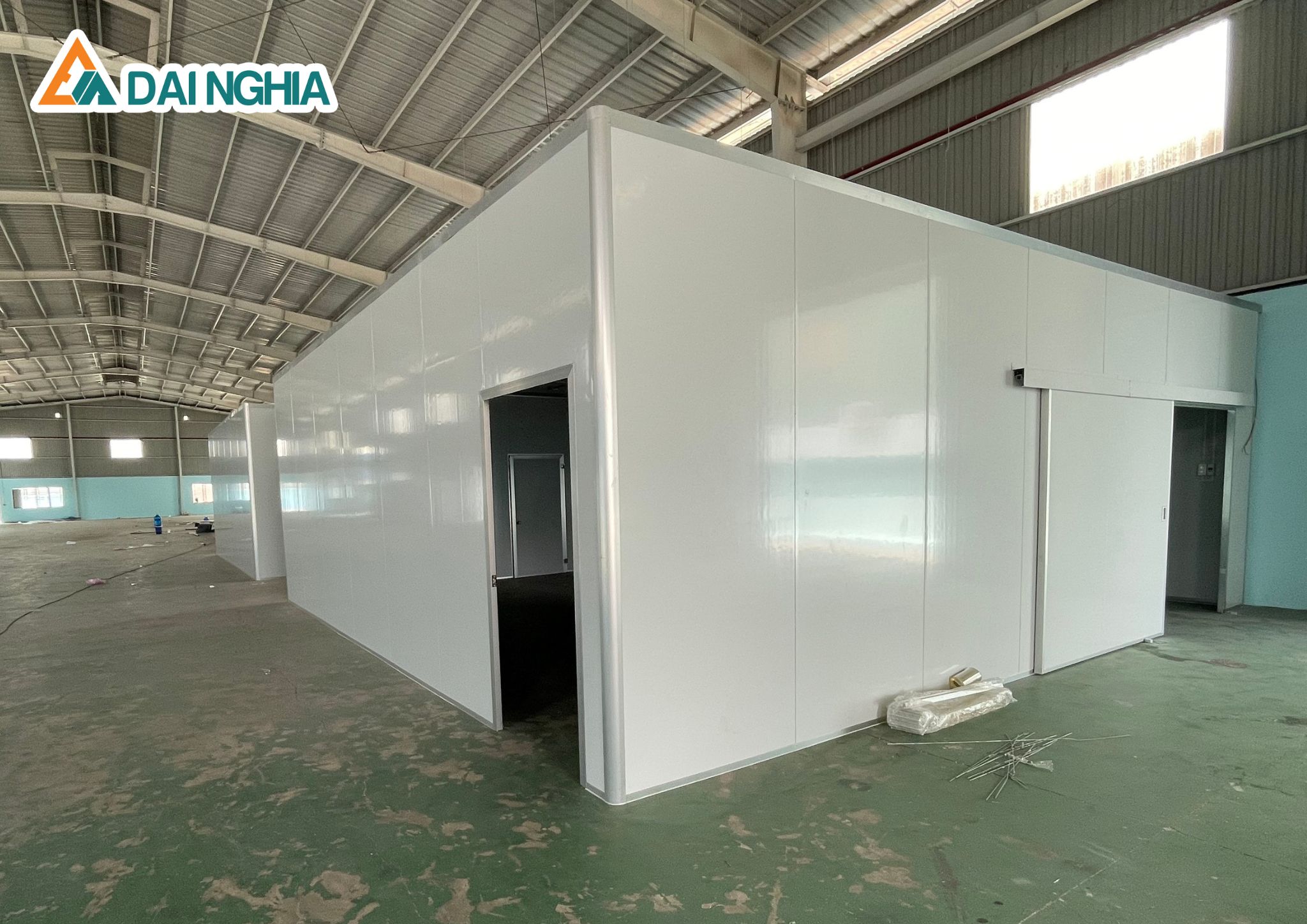 Báo Giá Tấm Panel Kho Lạnh Chất Lượng Chính Hãng 8 bao gia thi cong vach panel nha xuong kho lanh 3