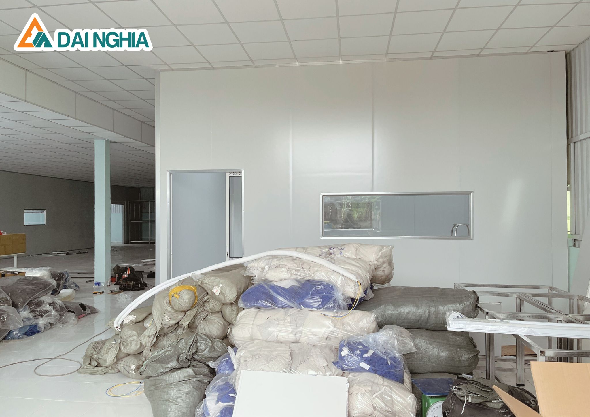Cung Cấp Vật Tư Panel Chính Hãng Giá Tốt 3 bao gia thi cong vach panel nha xuong kho lanh 5