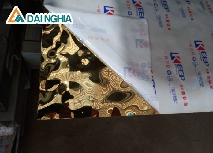 Ứng Dụng Của Inox 3D Sóng Nước Trong Trang Trí Nội Ngoại Thất 5 cac loai inox 3d song nuoc pho bien nhat 9