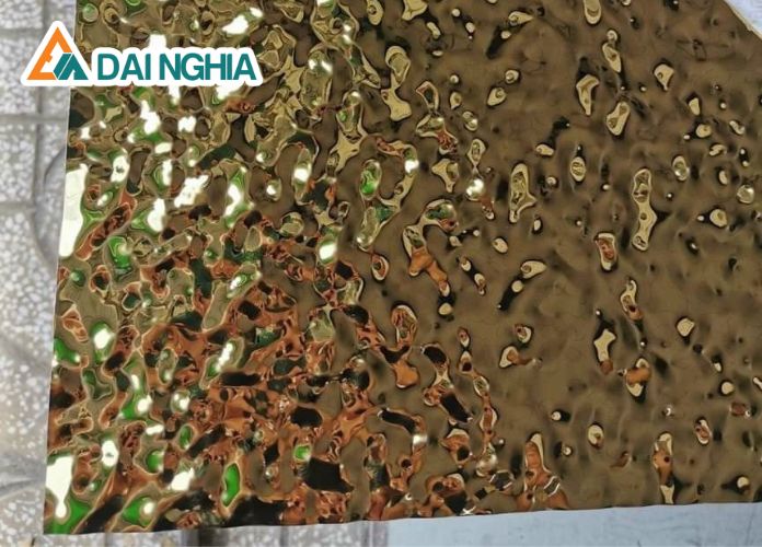 Ứng Dụng Của Inox 3D Sóng Nước Trong Trang Trí Nội Ngoại Thất 2 cac loai inox 3d song nuoc pho bien nhat
