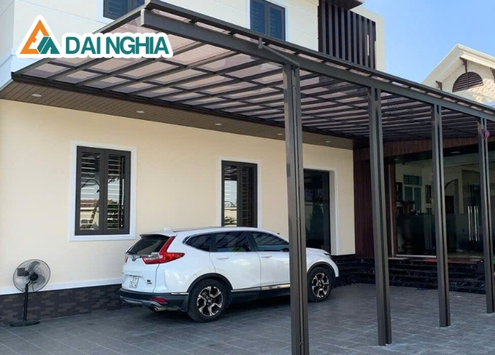 Các yếu tố ảnh hưởng đến độ bền của tấm Poly thông minh