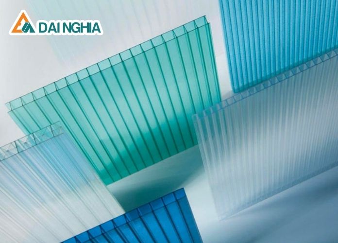 Cách Chọn Tấm Polycarbonate Chuẩn Cho Công Trình 5 cach lua chon tam poly lay sang phu hop 3