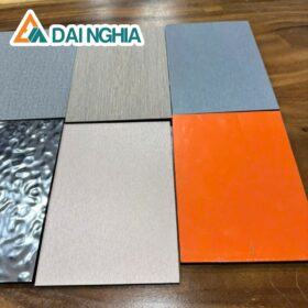 Tấm Ốp Than Tre Phẳng Dày 5mm Màu Đơn Sắc