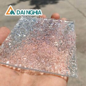 Tấm Poly Đặc 4.9mm