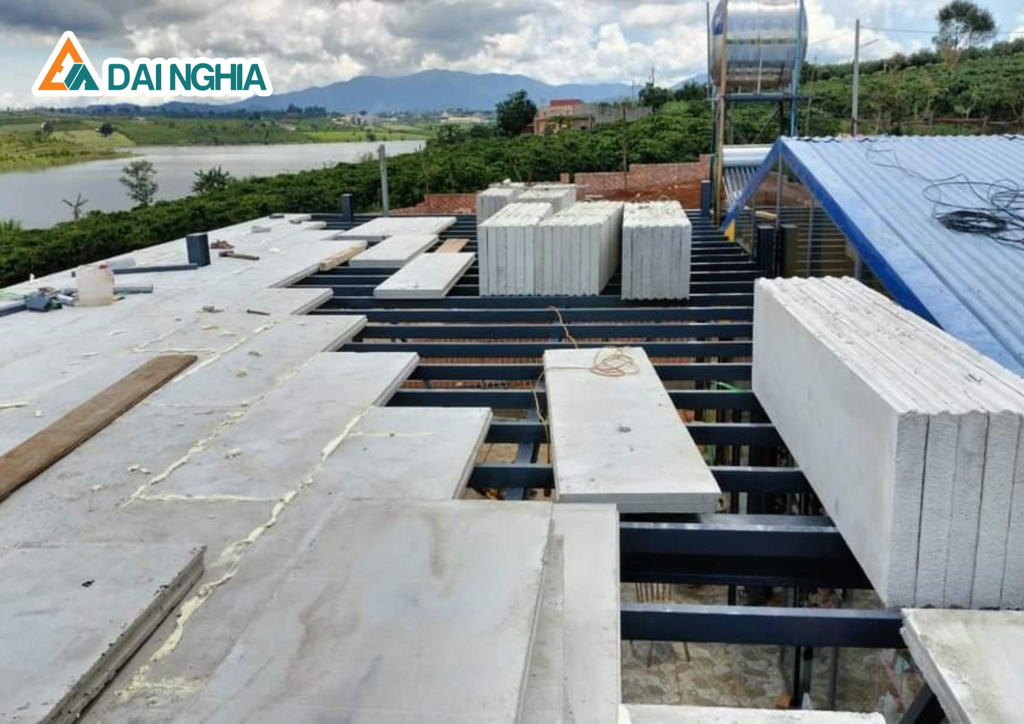 gioi thieu tam be tong nhe eps sieu tiet kiem 21