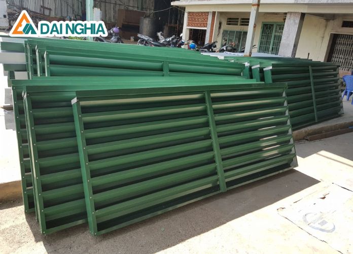 Ứng Dụng Của Lam Gió Nhà Xưởng Trong Ngành Công Nghiệp 6 lam gio nha xuong la gi vai tro va ung dung