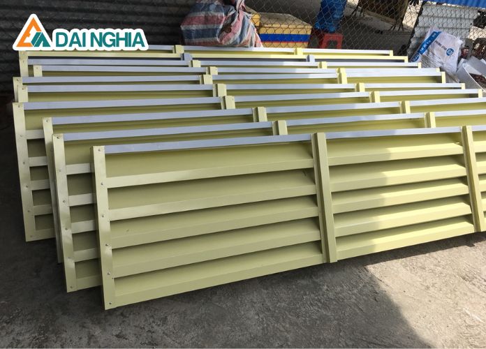 Ưu Điểm Của Lam Gió Trong Nhà Xưởng, Nhà Ở Dân Dụng Và CTCC 11 lam gio nha xuong la gi vai tro va ung dung 2