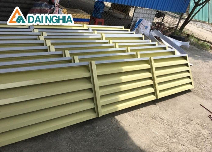 Top 5 Các Loại Lam Thông Gió Đẹp Và Bền Cho Mọi Công Trình 3 Lam gió tôn