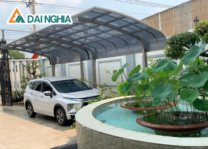 Tại Sao Nên Chọn Giải Pháp Mái Vòm Nhà Xe Tấm Polycarbonate 5 Lưu ý khi chọn giải pháp mái vòm nhà xe tấm Polycarbonate