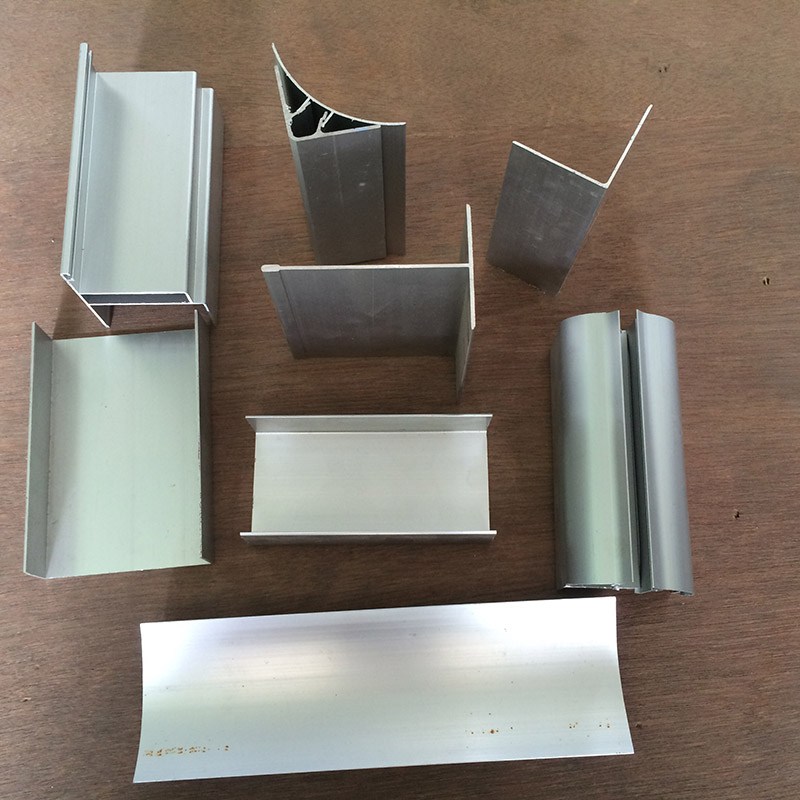 Báo Giá Vật Tư Tấm Panel Và Phụ Kiện - Giá Cả Cạnh Tranh 10 Phụ kiện đi kèm bằng vật liệu nhôm