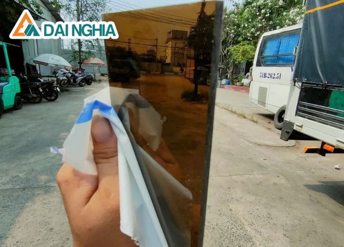 Mua Tấm Poly Đặc 5mm Ở Đâu Uy Tín? Báo Giá Mới Nhất 2025 2 poly la gi th vat lieu poly trong xay dung 13