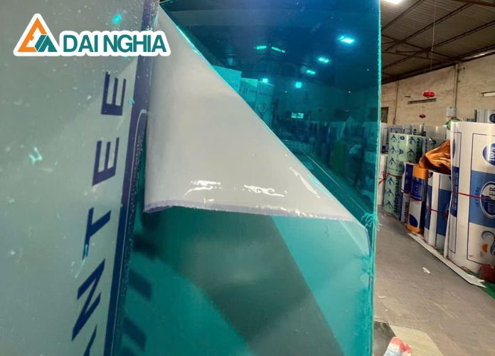 Ứng Dụng Của Tấm Polycarbonate Trong Đời Sống 2 poly la gi th vat lieu poly trong xay dung 7