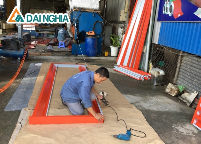 Bản Vẽ Lam Gió Chi Tiết: Cấu Tạo, Kích Thước và Ứng Dụng Thực Tế 1 Quy trình sản xuất lam gió