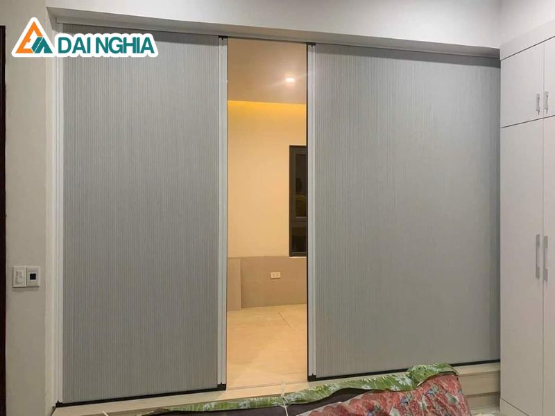 Ứng Dụng Rèm Tổ Ong Trong Văn Phòng Và Không Gian Thương Mại 8 rem to ong khong day vach ngan di dong tien ich 10