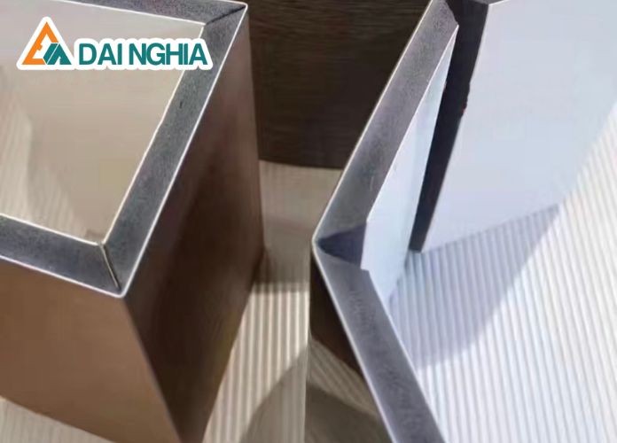 So Sánh Tấm Ốp Than Tre Và Gỗ Công Nghiệp – Đâu Là Lựa Chọn Tối Ưu? 3 so sanh tam op than tre va go cong nghiep 11