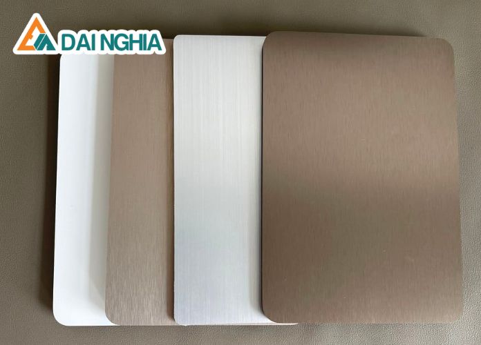 Tấm Ốp Than Tre Có Chống Nước Không? Giải Đáp Từ A-Z 12 so sanh tam op than tre va go cong nghiep 19