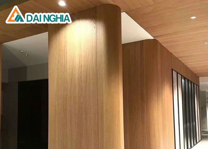 Tại Sao Tấm Ốp Than Tre Ngày Càng Được Ưa Chuộng Hơn 1 so sanh tam op than tre va go cong nghiep 3