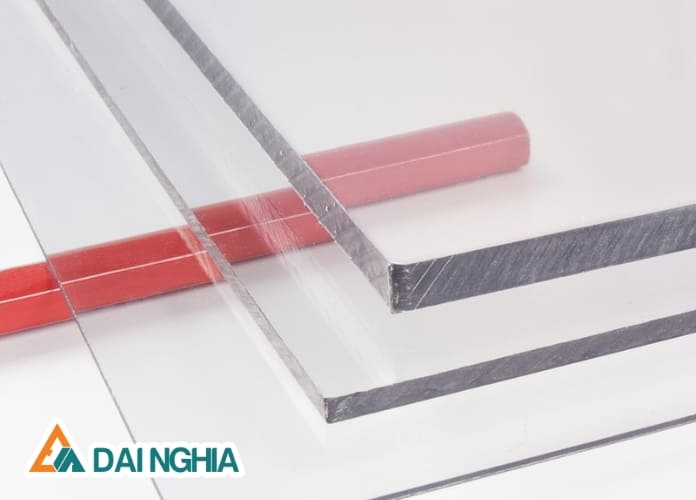 Tấm Nhựa Poly Trong Suốt Làm Mái Che Lấy Sáng 2025 2 tấm polycarbonate đặc trong suốt