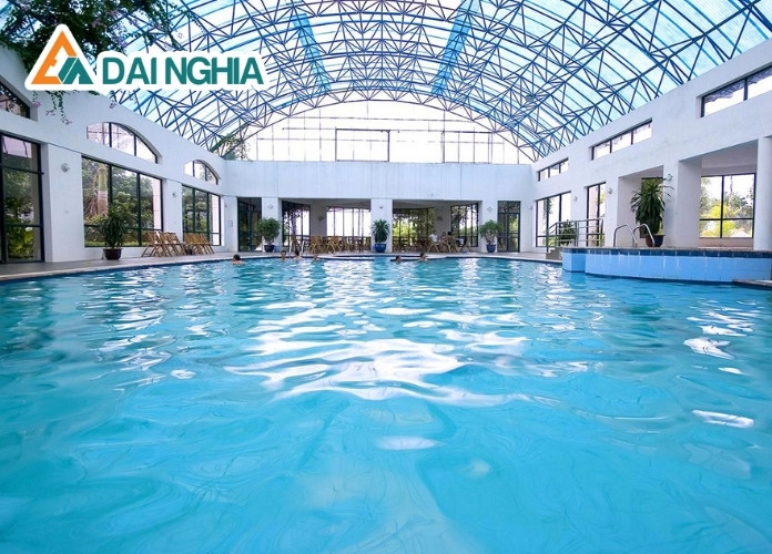 Ưu điểm nổi bật của tấm polycarbonate là gì?