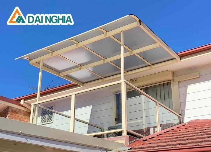 Bảng Kích Thước Tấm Poly Đặc - Khổ Tiêu Chuẩn Phổ Biến 2 Ứng dụng phổ biến của tấm poly đặc