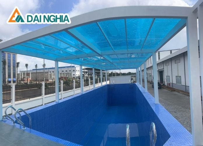 Giải Pháp Mái Che Hồ Bơi Nhựa Poly – Bền Đẹp, Lấy Sáng 2 Ưu điểm của giải pháp mái che hồ bơi nhựa Poly