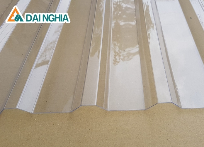 Báo giá tấm poly 11 sóng vuông dày 1mm