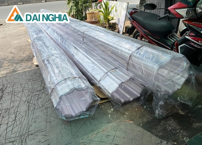 Hướng dẫn thi công lắp đặt mái che Poly tôn sóng