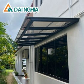 Mua tấm Poly đặc 1.6mm màu trà ở đâu giá rẻ?