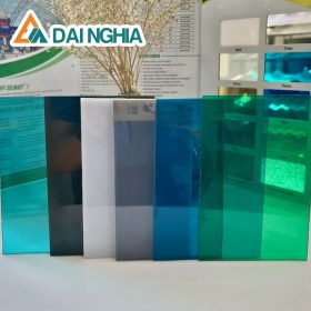 Mua tấm Poly đặc 1mm màu xanh lá ở đâu giá rẻ?