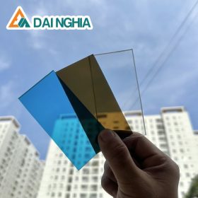 Tấm Poly đặc 2.4mm xanh biển hàng Thái Lan