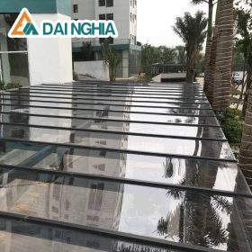 Thông số kỹ thuật tấm Poly đặc 1.6mm màu trắng trong