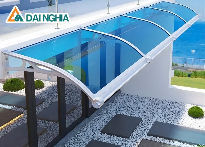 Ứng dụng thực tế của mái Poly là gì?