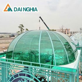 Ứng dụng thực tế của mái Poly là gì?