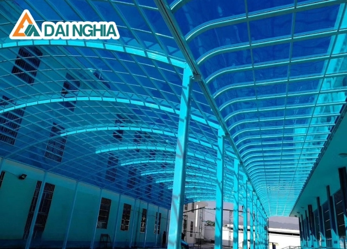 Thông số kỹ thuật tấm Poly đặc 1.9mm xanh biển